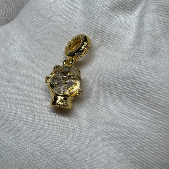 Pandora Heart Snowflake Snow Globe Dangle - Picture 3 of 5